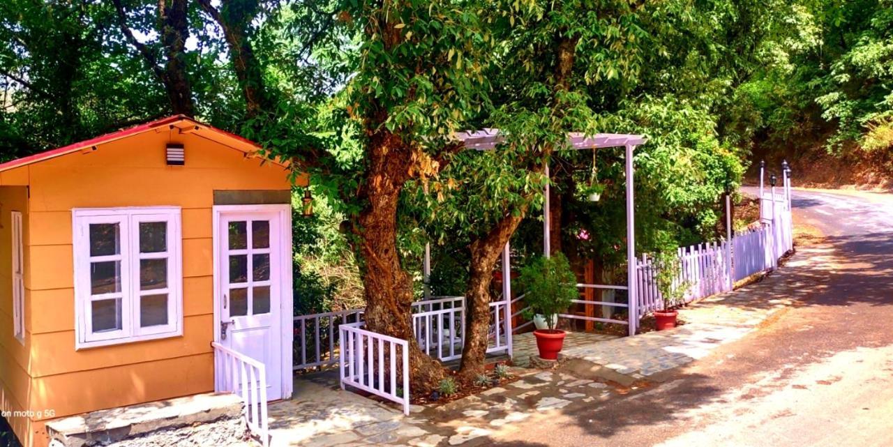 Aamod At Shoghi Luxury Cottage Resort Σίμλα Εξωτερικό φωτογραφία